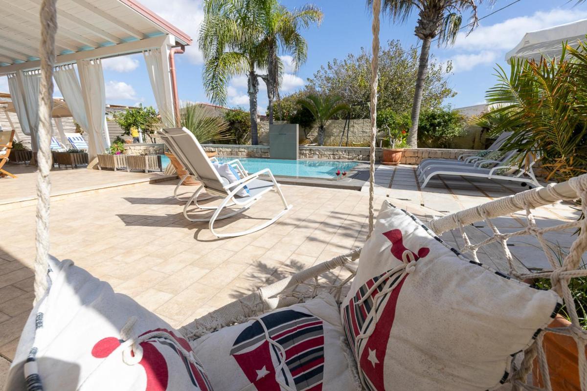 Villa Zamia Con Piscina Санта-Мария-дель-Фокалло Экстерьер фото