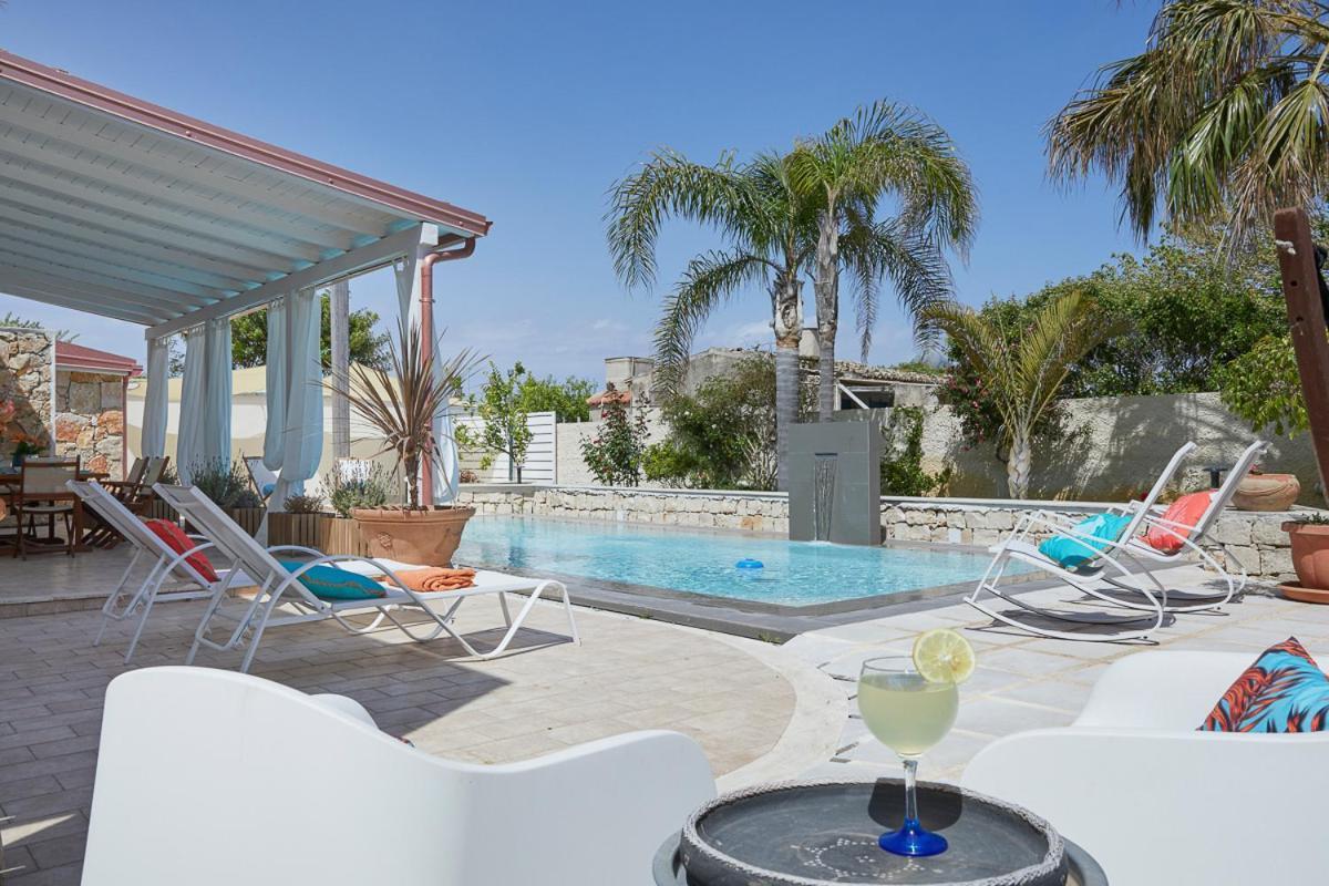 Villa Zamia Con Piscina Санта-Мария-дель-Фокалло Экстерьер фото